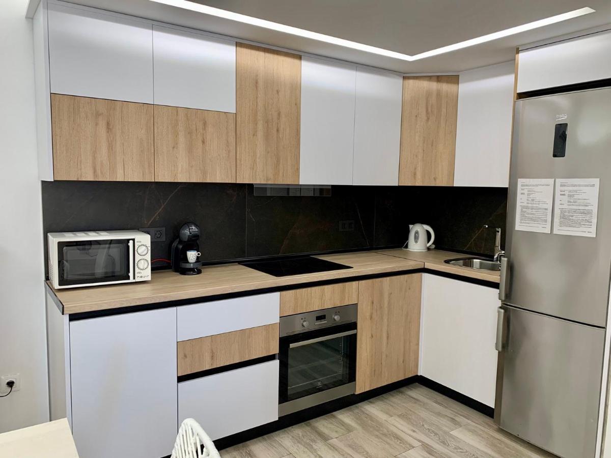 Apartment Paseo Aguadulce  Exteriör bild