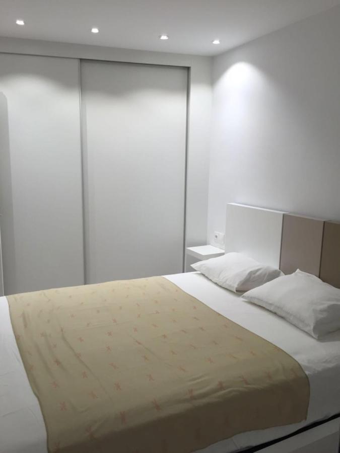 Apartment Paseo Aguadulce  Exteriör bild