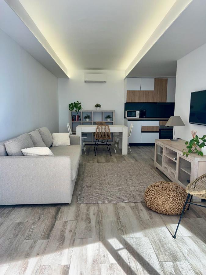 Apartment Paseo Aguadulce  Exteriör bild