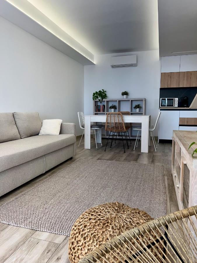 Apartment Paseo Aguadulce  Exteriör bild