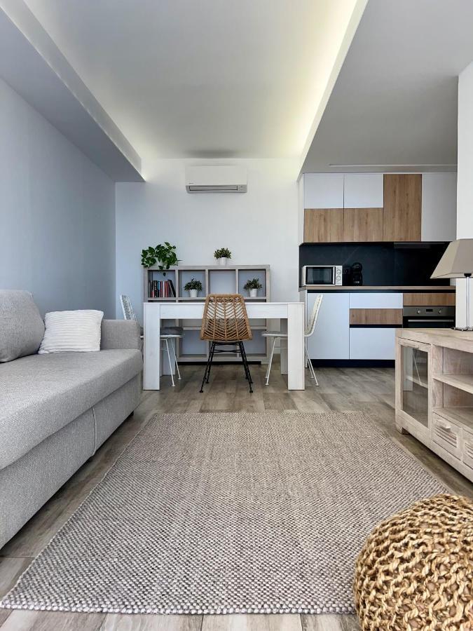 Apartment Paseo Aguadulce  Exteriör bild